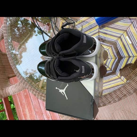 ‼️bundle‼️Jordan 11 Jubilee PS4 iPhone 11 - Picture 5 of 8